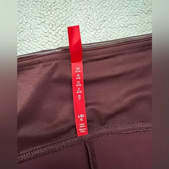 SPANX SHINY FAUX PATENT LEATHER LEGGINGS BURGUNDY/RUBY RED | Size: L - Picture 8 of 15